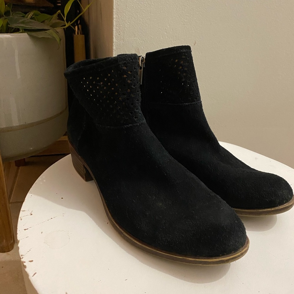 Lucky Brand Black Suede Booties